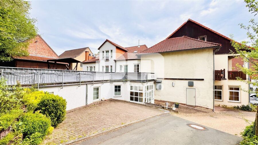 Opulente Gästehausanlage mit 13 Zimmern,2 Sälen,Gastronomiebetrieb + Betreiberwohnung - Zweitzugang Tanzschober